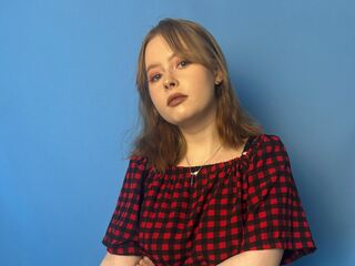 DarlenTrueno's Live fetish cam Profile Image